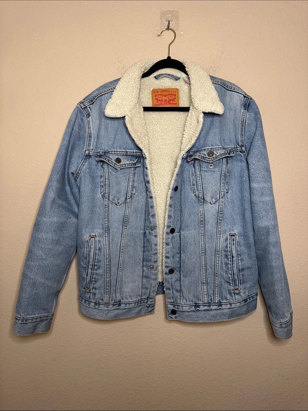 Levi's Men's Light Blue Sherpa-Lined Denim Jacket